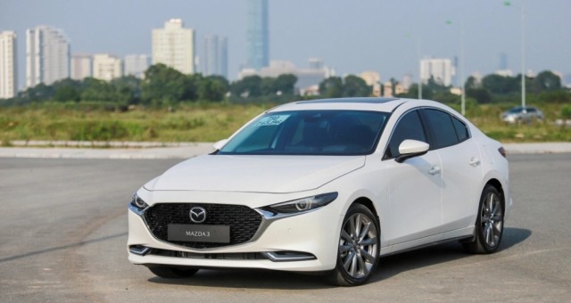 Mazda3 một mình kéo doanh số sedan hạng C trong tháng 4/2026